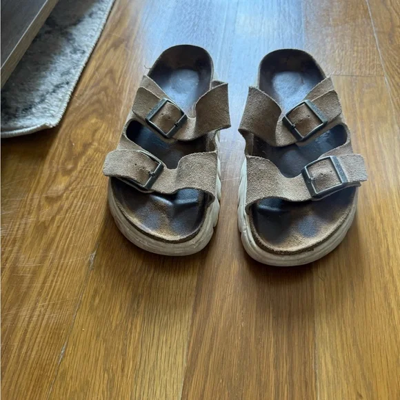 Wedge Birkenstock Papillio Tan Sandals with Adjustable Straps - Picture 4 of 5
